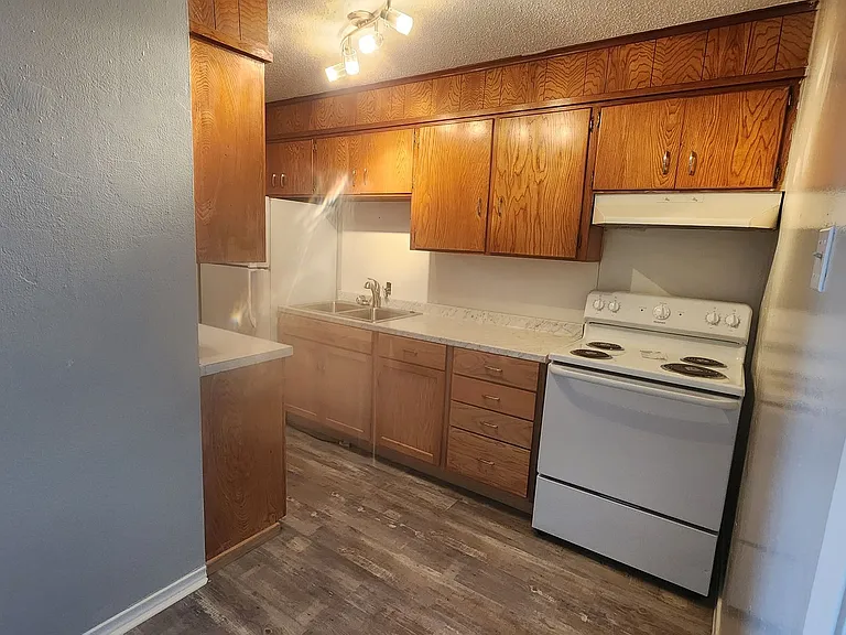 Patriot Apartments — Photo 28