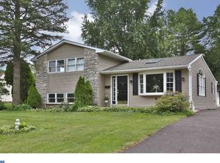 1107 Anthony Wayne Dr, Warminster, PA 18974