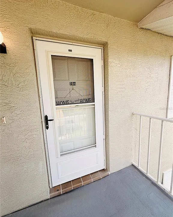 1435 Millstream Ln #204