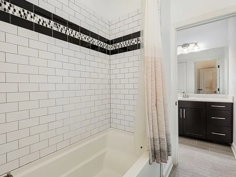 2405 Trenton Park Ln — Photo 39