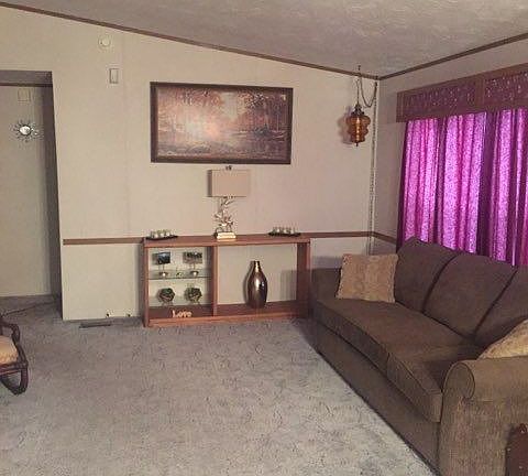 3rd image of 196 Noble Fir Cir