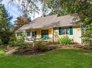 6 Tollgate Ln, Simsbury, CT 06070