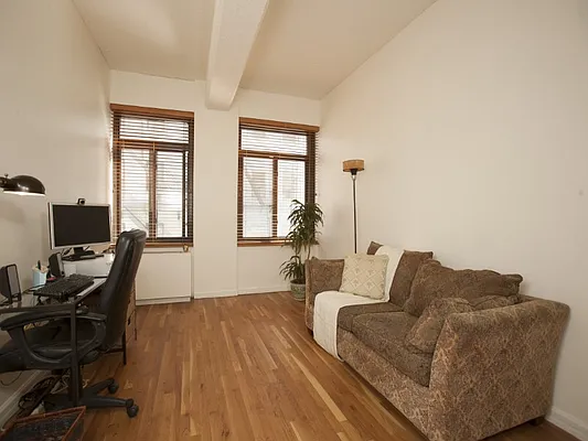 Sold by Sotheby's International Realty | media 17