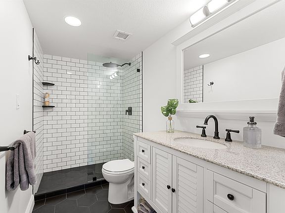 2nd image of 2575 S Kihei Rd APT T110