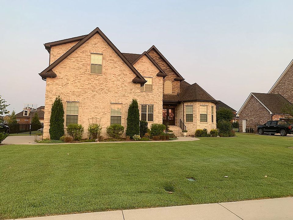 Great curb appeal 