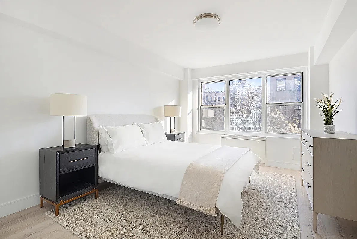 33 Greenwich Avenue — Photo 2