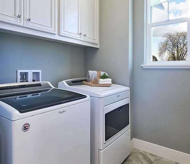 885 Barney Cmn — Photo 12