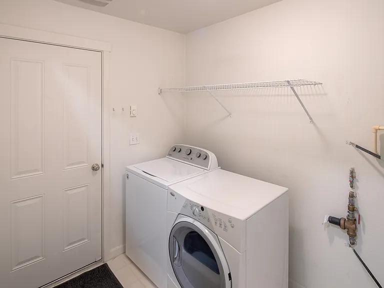 625 NW Lost Springs Ter #102 — Photo 17