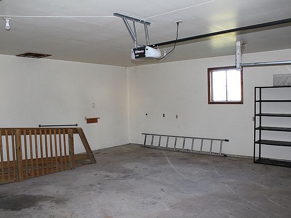 garage  handicap ramp 