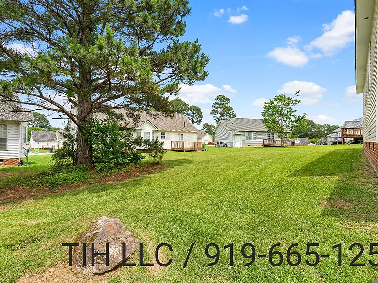 3912 Cold Harbour Dr — Photo 18