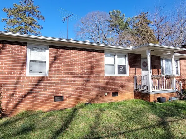 209 Tucson Dr, Greenville, SC 29617