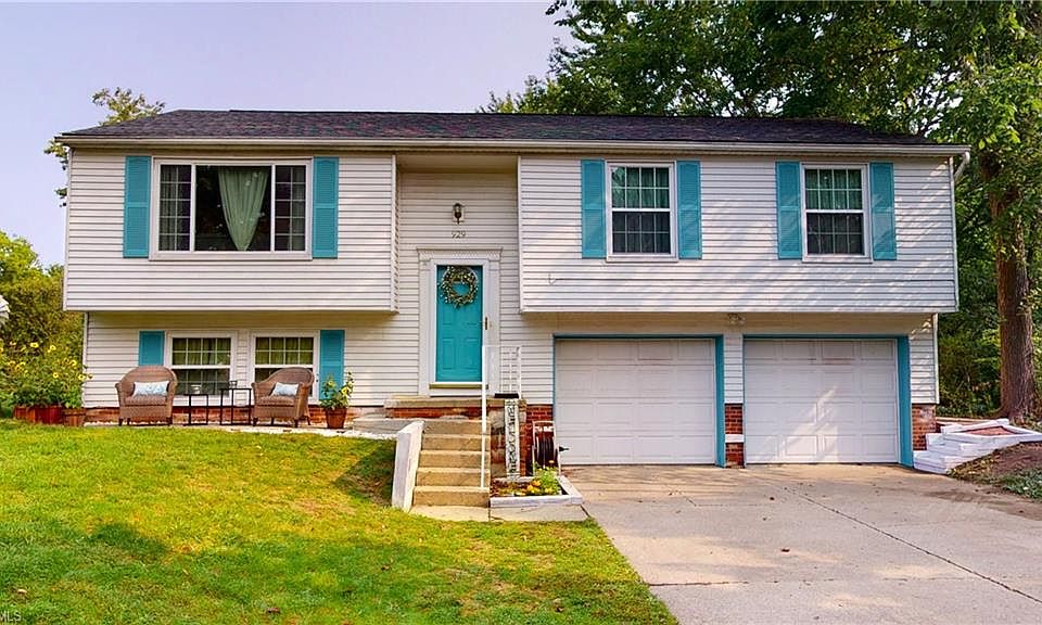 1st image of 929 Berkshire Dr