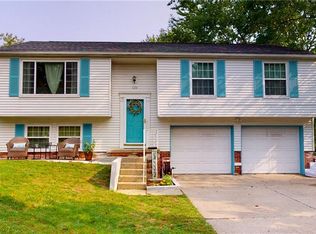 929 Berkshire Dr, Macedonia, OH 44056