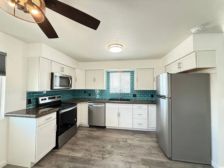 3361 Oro Grande Blvd — Photo 4