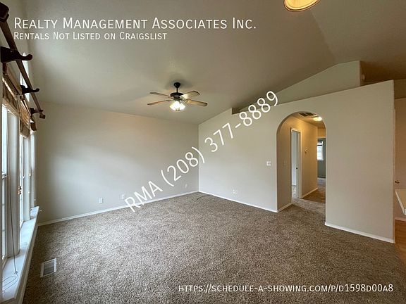 2nd image of 623 E Woodbury Dr