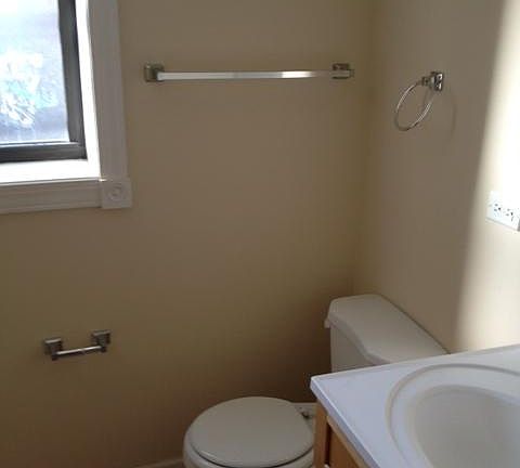 2nd image of 6438 N Leavitt St APT 3S