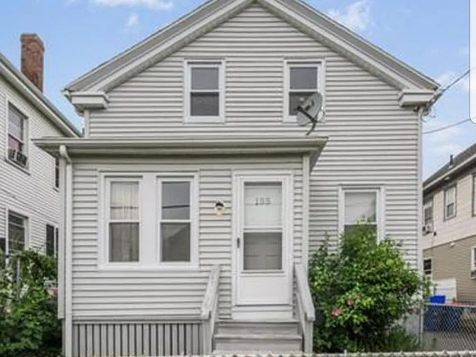 155 Grinnell St #2