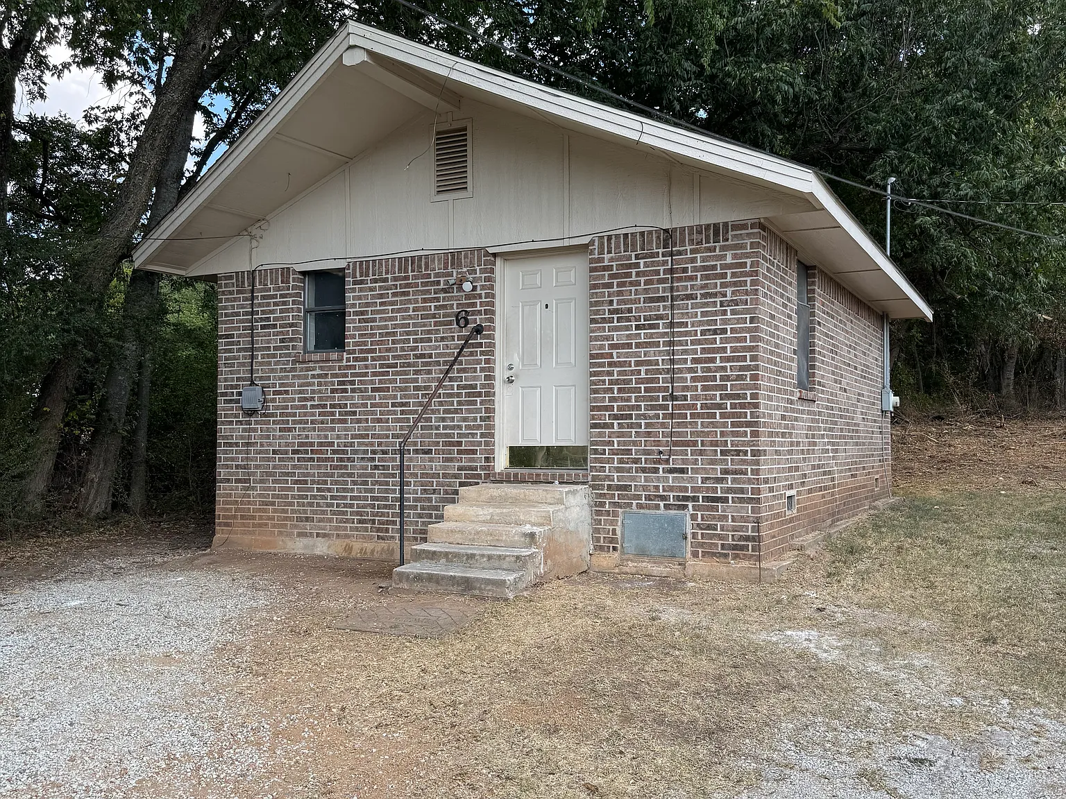 1 bed, $750 — Photo 1