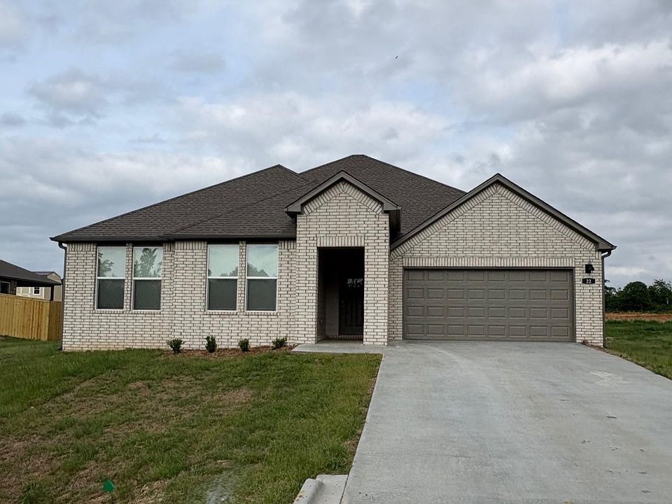 1st image of 22 Plantation Dr