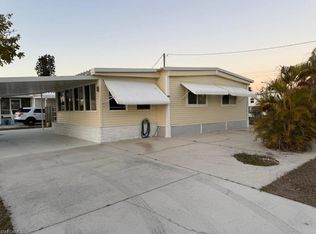 4868 Flamingo Dr, Saint James City, FL 33956