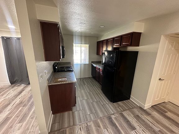 3rd image of 5081 River Glen Dr Unit 126