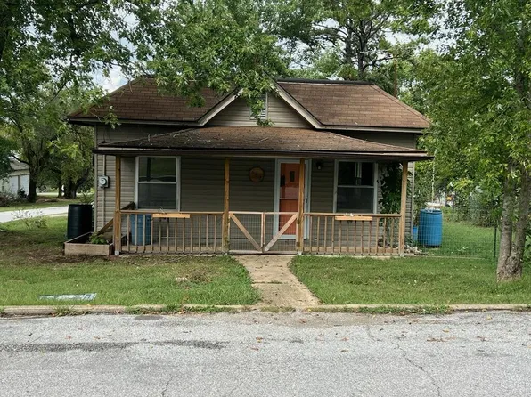 602 E Benton Avenue, Ava, MO 65608