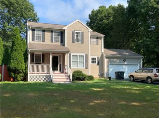 81 Fieldstone Dr, Coventry, RI 02816