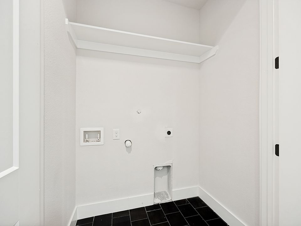 1st image of 5633 Live Oak St