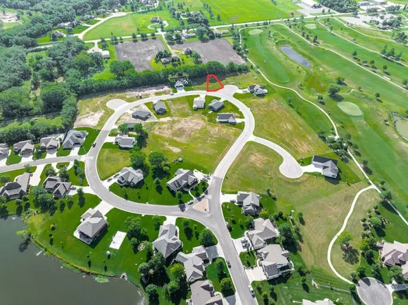 211 W Cherry Oaks St, Cheney, KS 67025