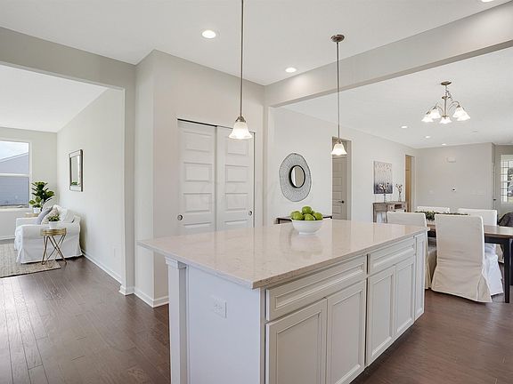 4th image of 6052 Lawthorn Dr