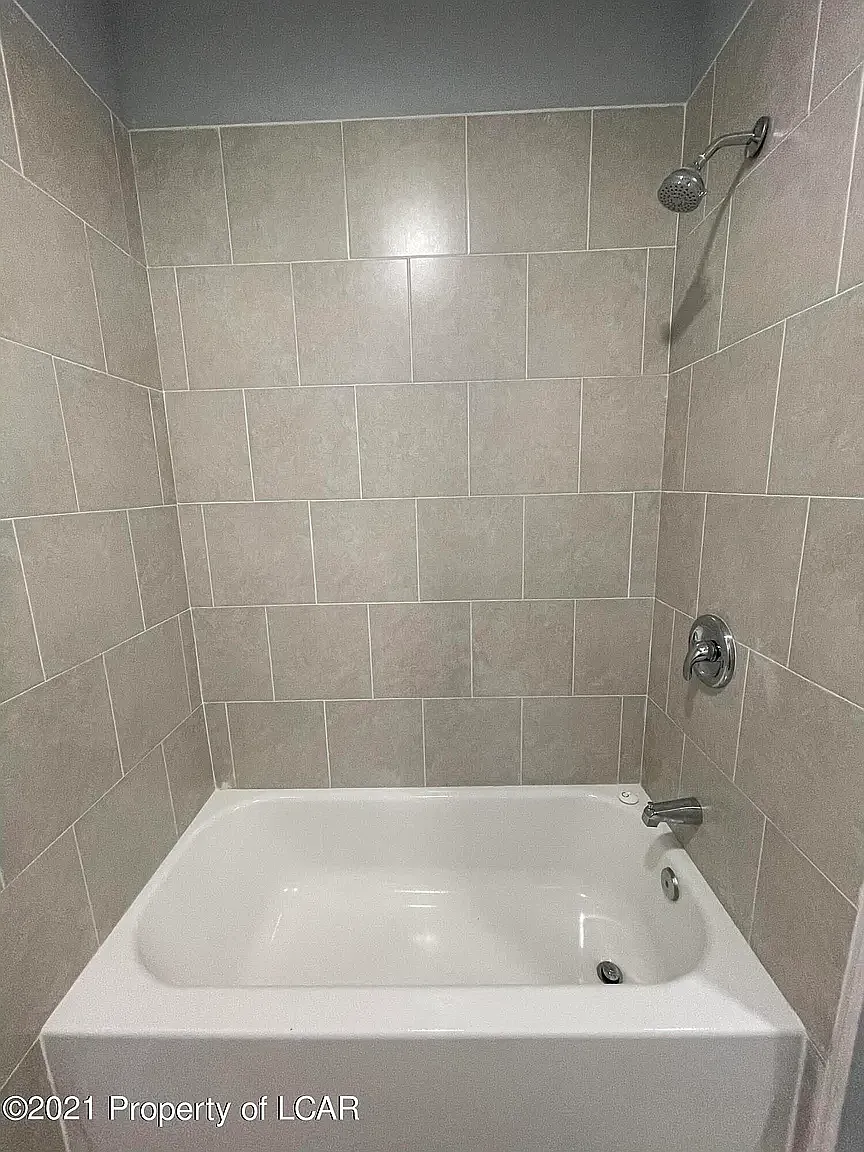 2 bed, 1500 sqft, $1,300 — Photo 4
