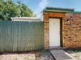 725 Peppertree Dr #11, Bryan, TX 77801