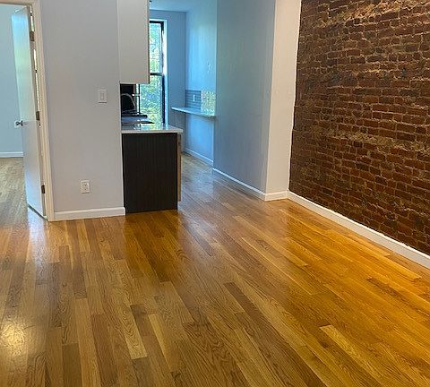 5th image of 641 Halsey St #2F
