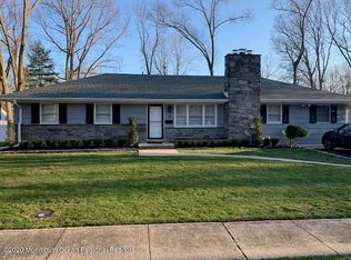 19 Phoenix Pkwy, Oakhurst, NJ