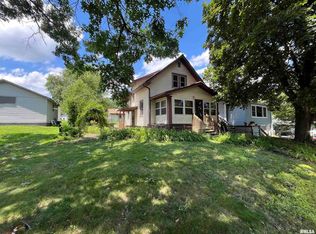 2332 Prospect Ave, Clinton, IA 52732