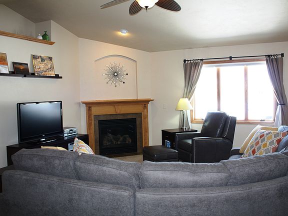 Living Room w/Fireplace