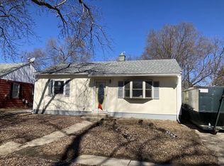 633 Newfield Dr, Beloit, WI 53511