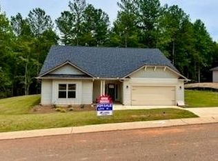 237 Eagle Heights Dr, Maysville, GA