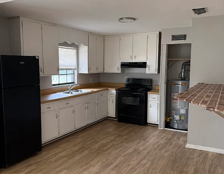 826 Gamble St — Photo 10