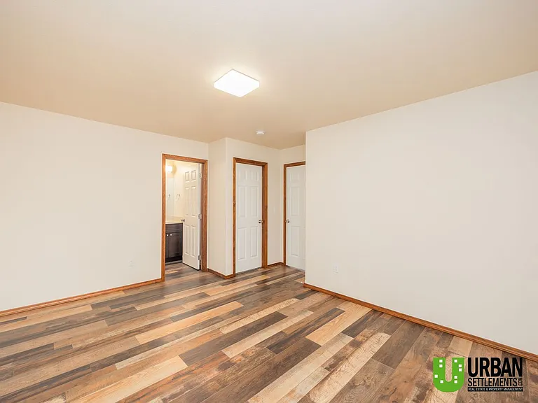 5517 & 5519 E 14th Ave — Photo 15