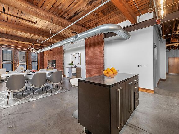 2nd image of 2615 Washington Blvd APT 213