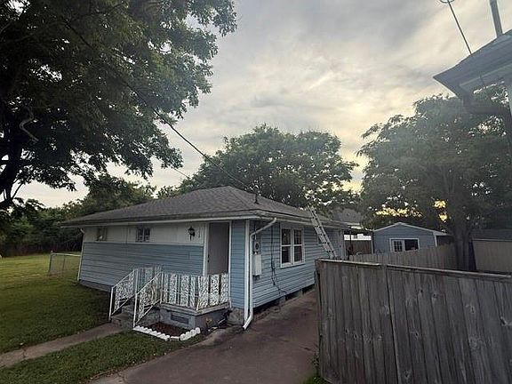 2nd image of 7210 Hattie St
