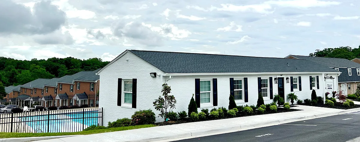 Building Photo - Meadowbrook Apartments