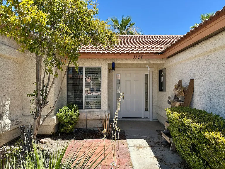 3124 Gentle Breeze St — Photo 3