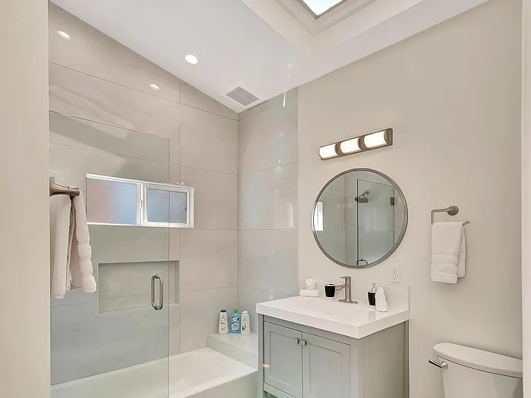5854 McDonie Ave — Photo 40