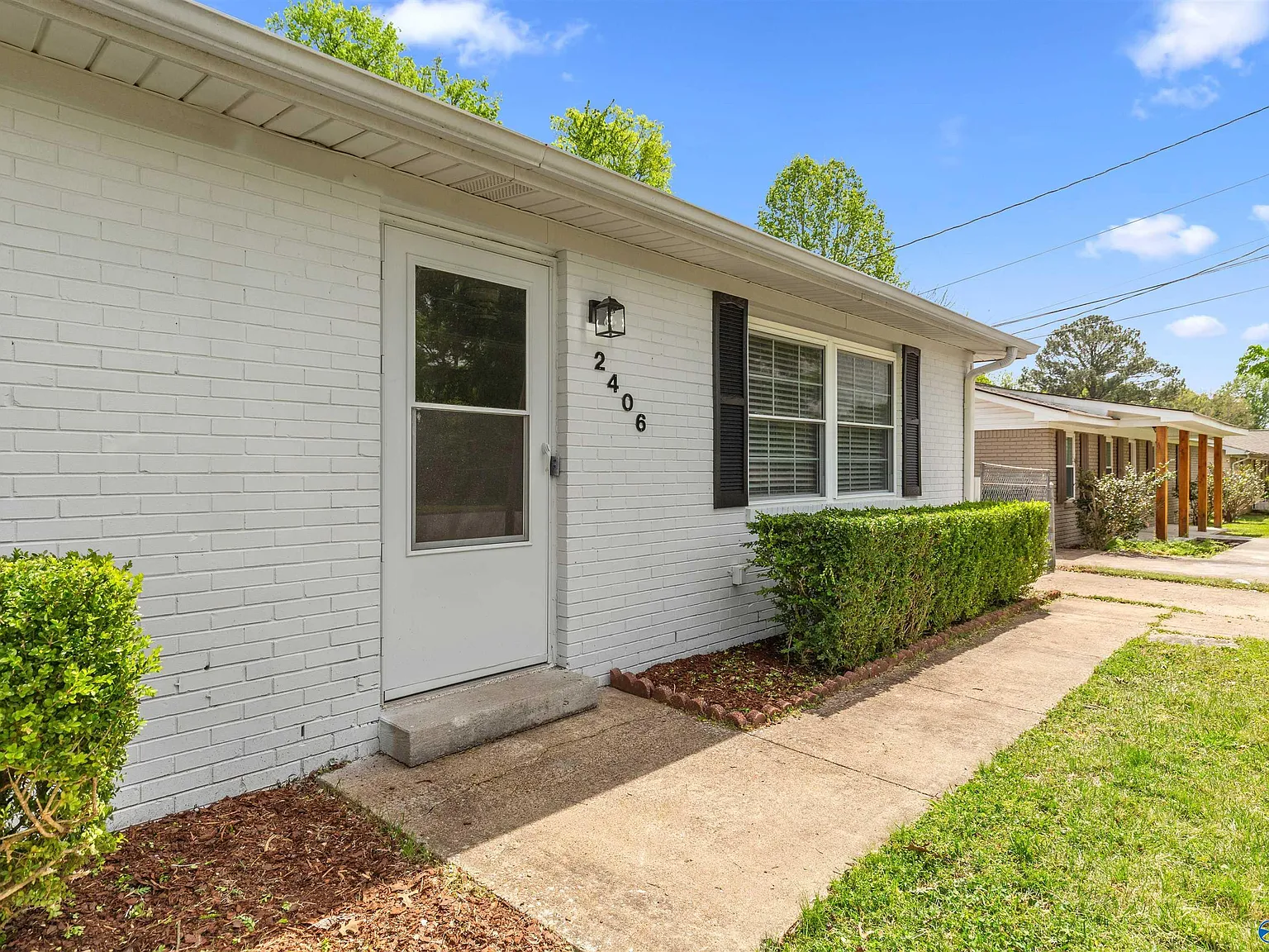 3 bed, 1.5 bath, 1225 sqft, $1,550 — Photo 4