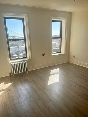 Rented by Queens Apartments Realty LLC | media 4