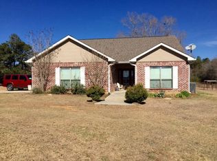 437 Matthews Rd, Carriere, MS 39426