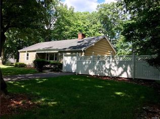 14 New County Rd, Airmont, NY 10952