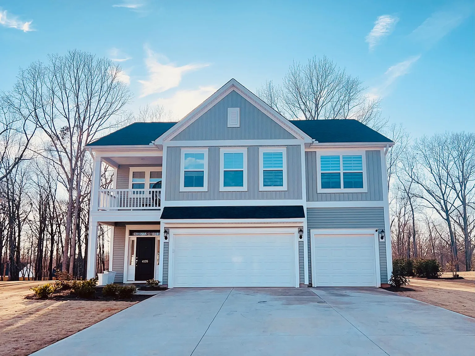5 bed, 3092 sqft, $3,000 — Photo 1